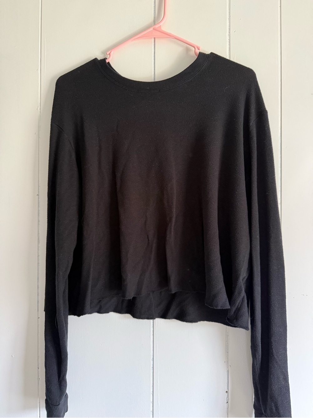 wild fable Black Long-Sleeve Cropped Crewneck Sweatshirt